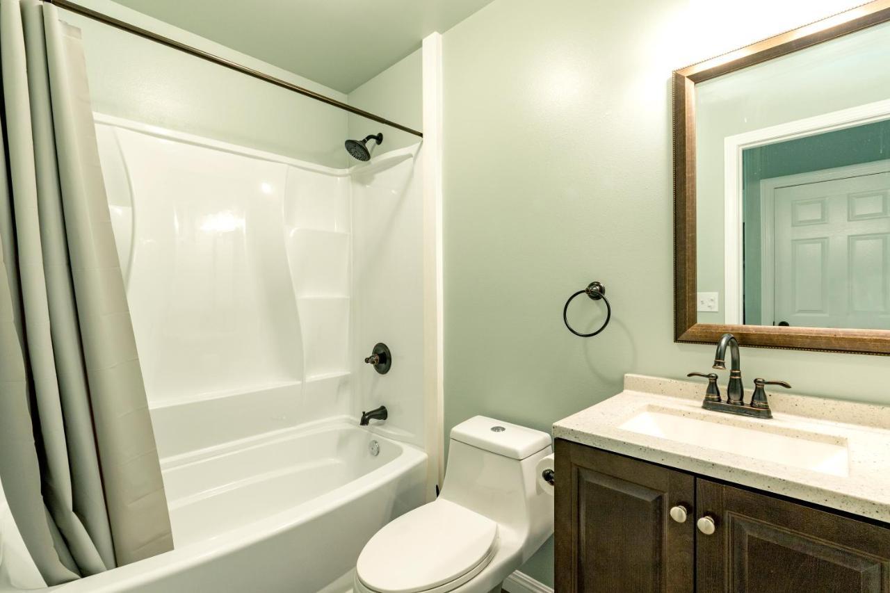Ocean Breeze Inn Keaau Екстер'єр фото